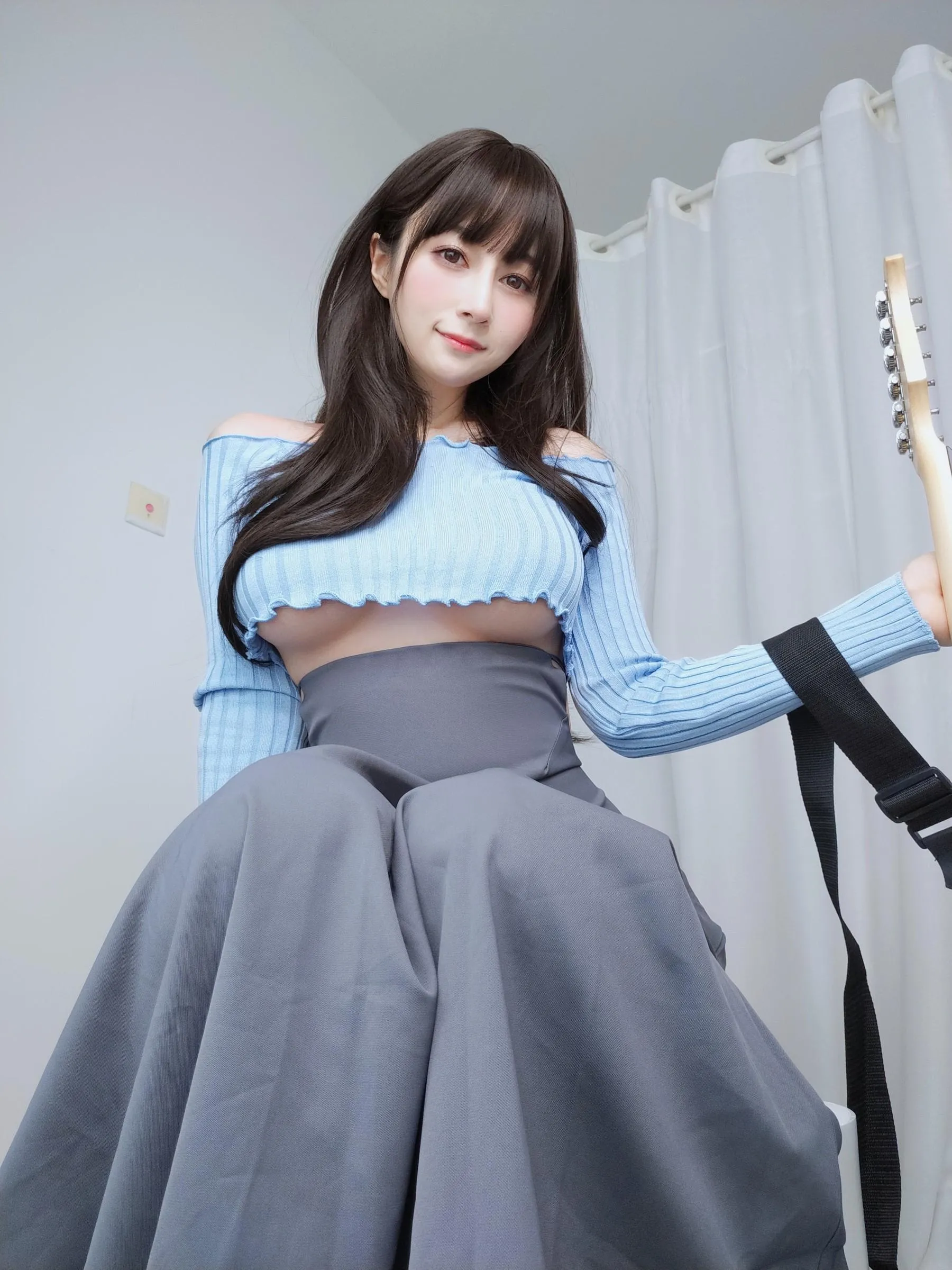 白银81 – 自撮 Vol.59 吉他妹妹 [166P]插图2